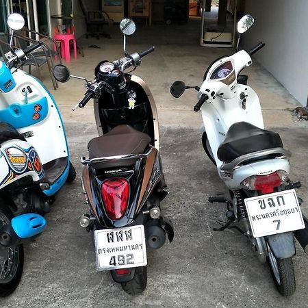 Khun Pra Chote Homestay & Guesthouse Аюттхая Екстер'єр фото